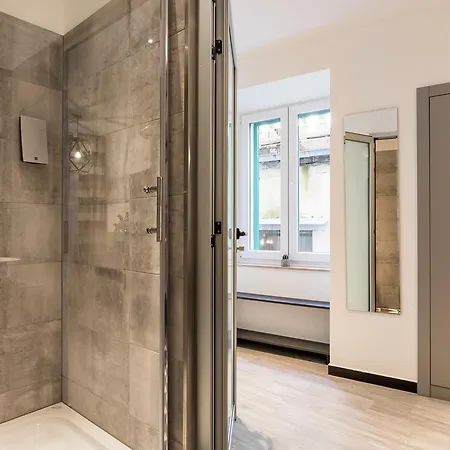 Main Square 게스트하우스 4*