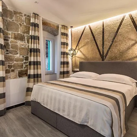 Main Square Maison d'hôtes 4*