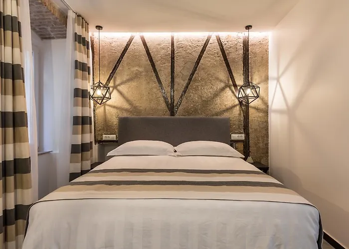 Guesthouse Main Square