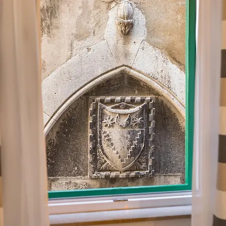 ゲストハウス Main Square スプリト