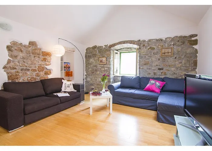 Guesthouse Main Square 4* Split