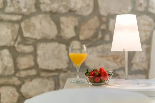 Guesthouse Main Square Guest house 4*