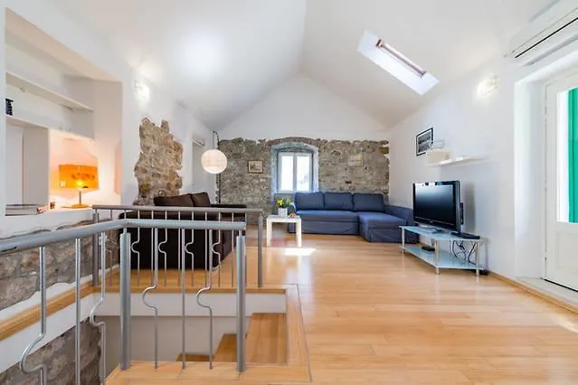 Guesthouse Main Square Guest house