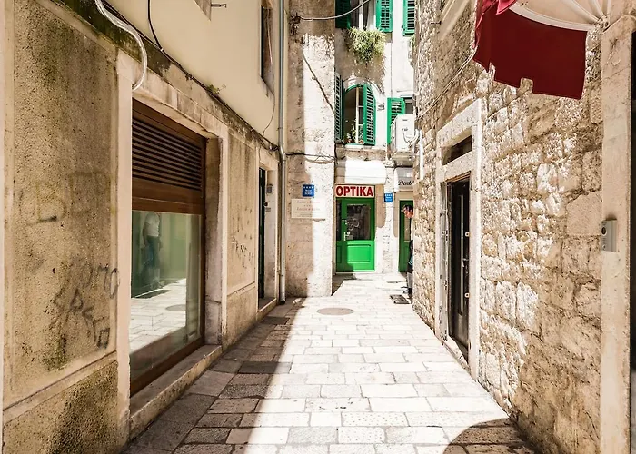 Guest house Guesthouse Main Square 4*