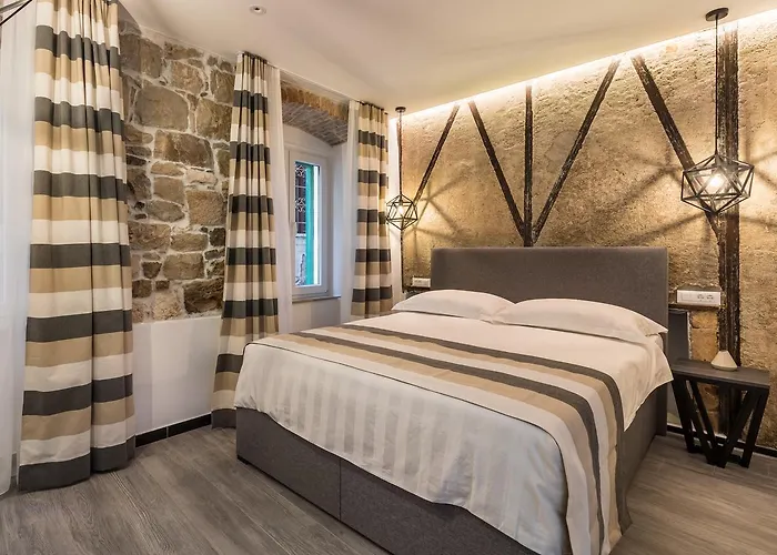 Guesthouse Main Square Guest house 4*